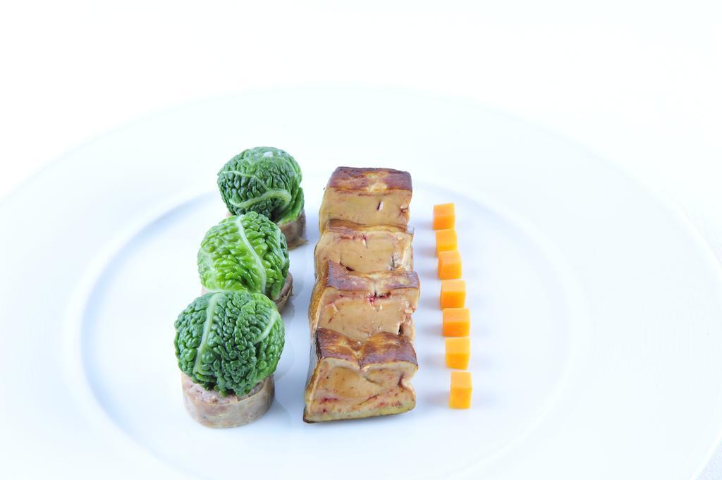 Hotel Le Viscos Saint-Savin  Ngoại thất bức ảnh